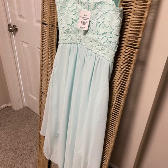 Cute Le Chateua Prom Dress - Picture 3 of 5